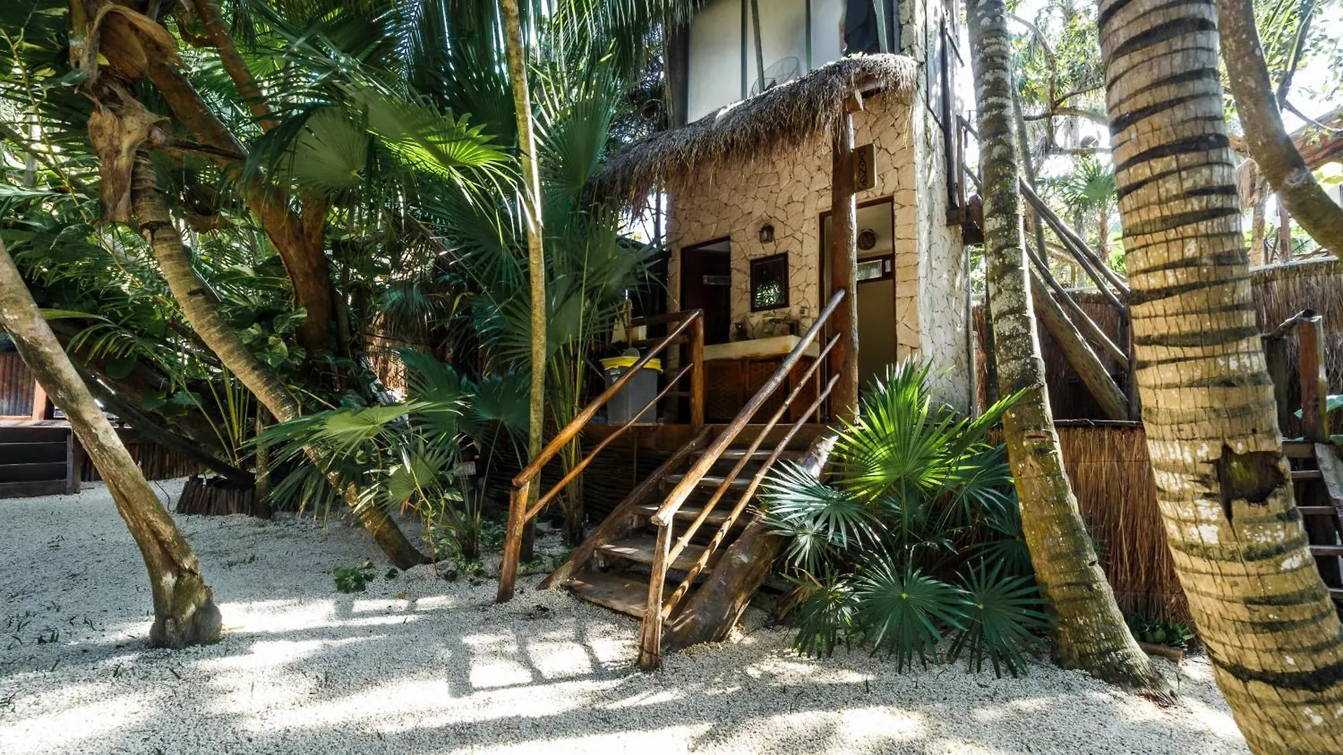 Eco Banitas Tulum Hotel